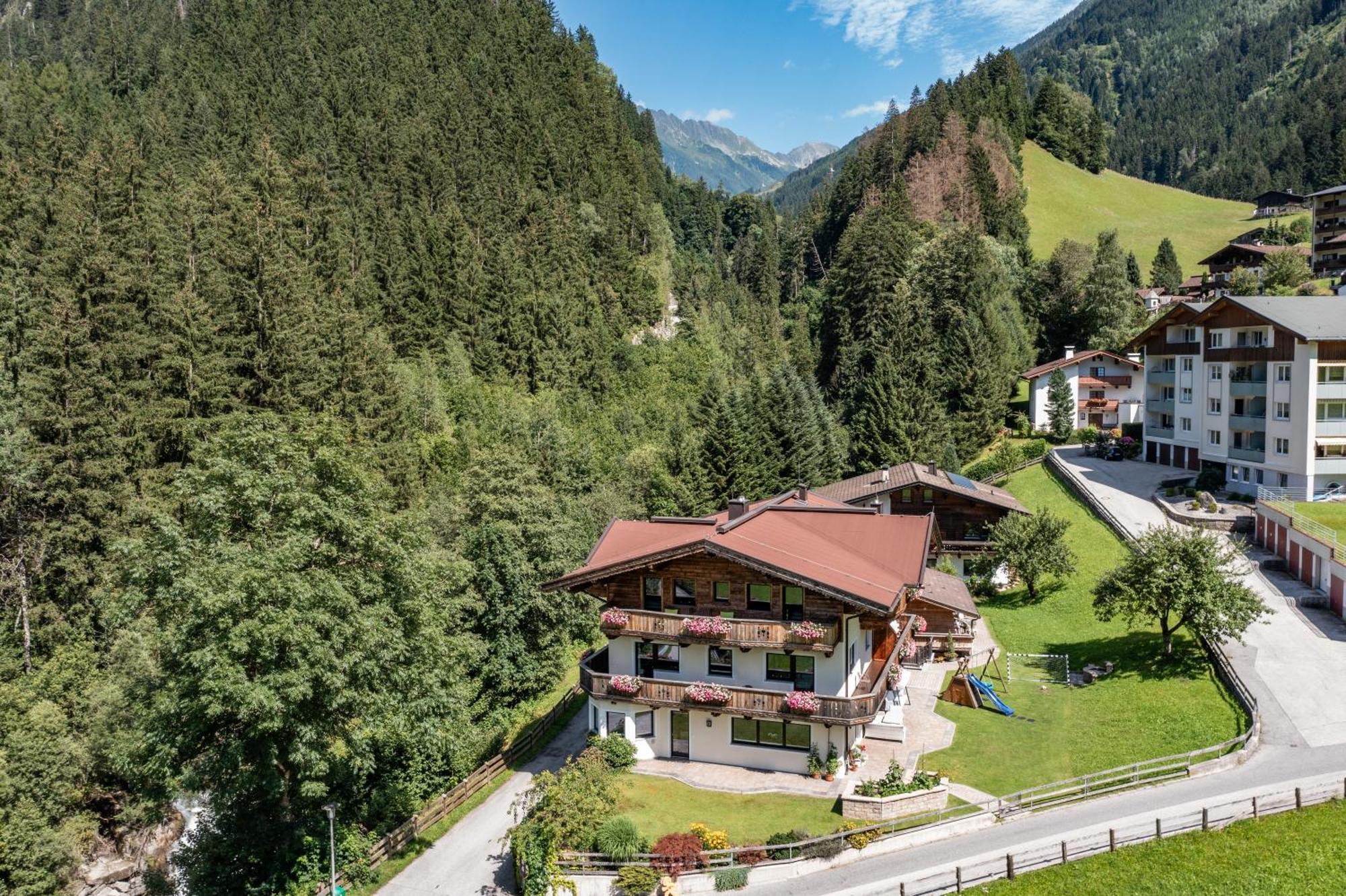 Landhaus Ifangl Mayrhofen Exterior foto